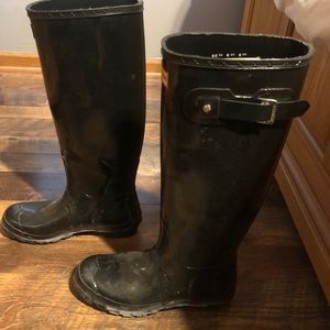 Women’s size 8 Black Hunter boots